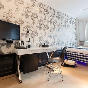 Canal 3*, Amsterdam Niederlande